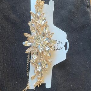 Elegant Gold and Silver Crystal Hairpiece